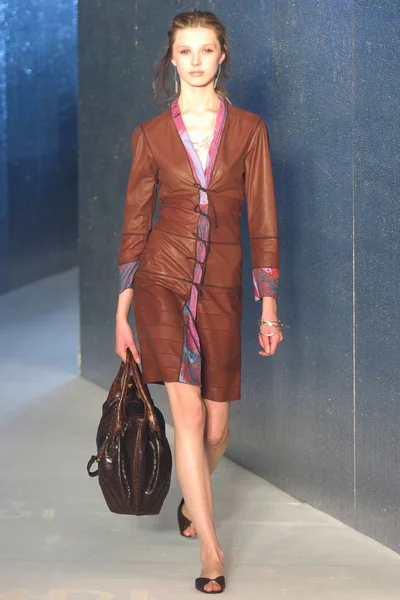 Look 14